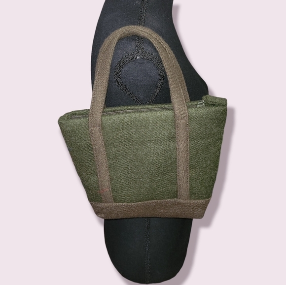 Jones New York StockBridge Tote Bag - Picture 2 of 10